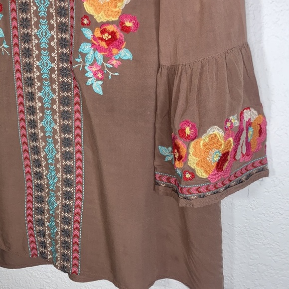 Andree Brown Embroidered Boho 3/4 Sleeve Blouse size  Medium - Picture 5 of 11